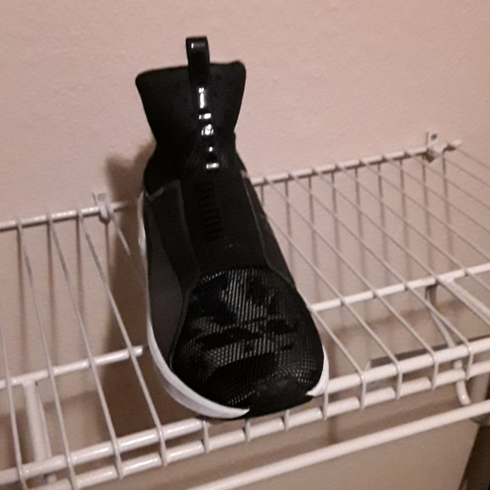 Shoes - Picture 2 of 3